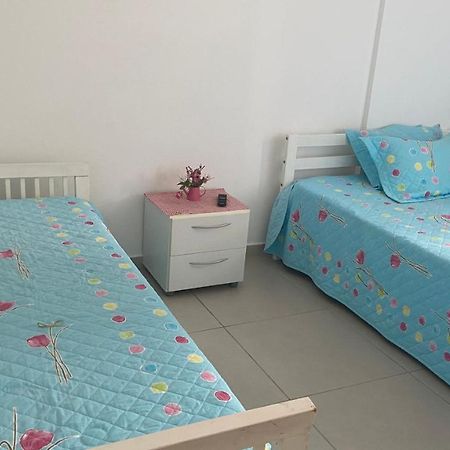 Апартаменты Apartamento Enseada Гуаружа Экстерьер фото